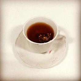 Instagram Chá de pimenta rosa, laranja e gengibre para curtir o frio.