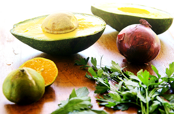 Guacamole, uma receita fácil e saudável com abacate 