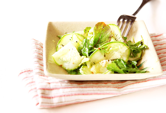 receita salada de abobrinha com manjericão e parmesão