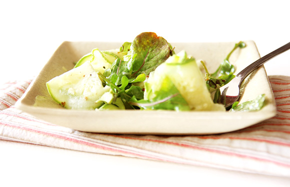 receita salada de abobrinha com manjericão e parmesão