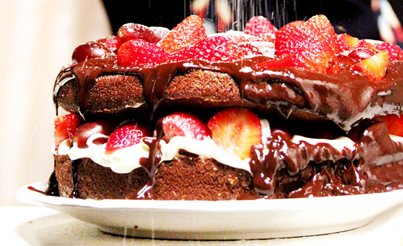 Receita Naked cake chocolate frutas vermelhas ICKFD